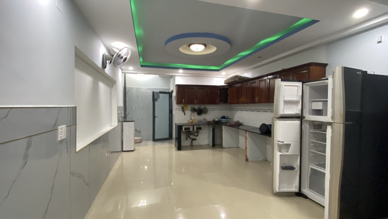 Bán nhà 3 Tầng MẶT TIỀN kinh doanh Dĩ An,SHR, giá chỉ bằng trong hẻm - Ảnh 2