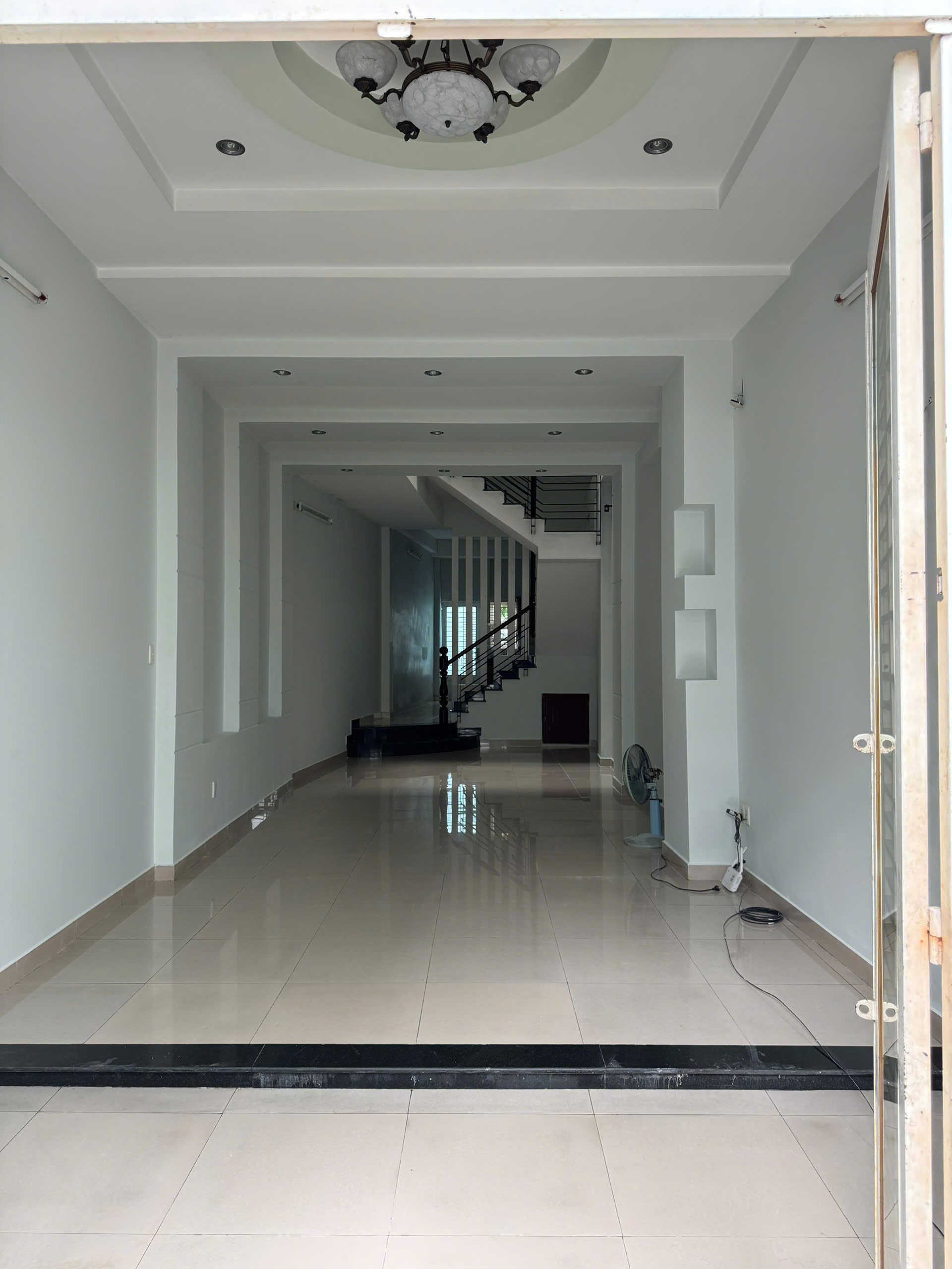 CHO THUÊ NHÀ 1 TRỆT 2 LẦU MỚI SƠN SỬA, 87M2 (DTSD=260M2), 3PN, GIÁ TỐT - Ảnh chính