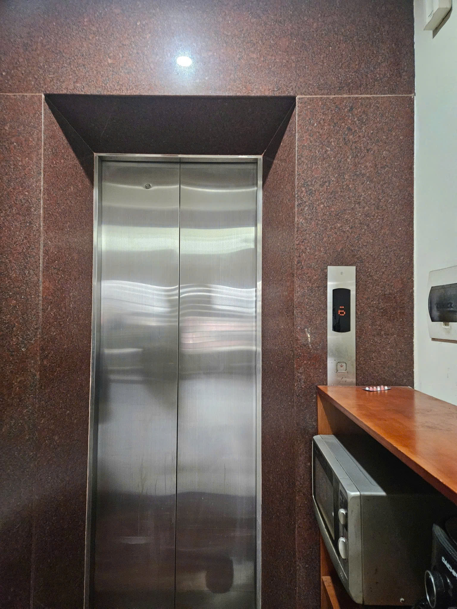 BÁN NHÀ MẶT PHỐ ĐÀO TẤN, BA ĐÌNH - 43M² x 7T THANG MÁY - VỈA HÈ RỘNG - KINH DOANH - 36 TỶ - Ảnh 3