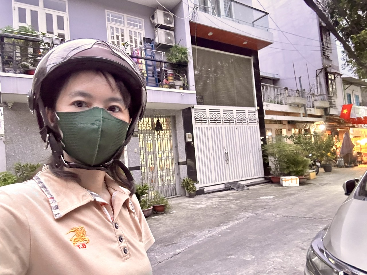 NHÀ BÁN BẾN VÂN ĐỒN- XE HƠI ĐẬU NGAY CỬA NHÀ- KHU VIP QUẬN 4- VỆ SINH, AN NINH- THÔNG TỨ PHÍA: BẾN - Ảnh chính