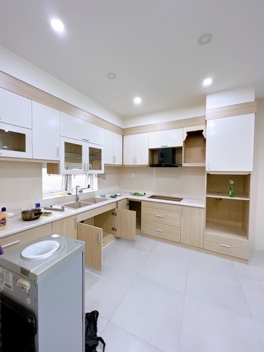 NHÀ BÁN BẾN VÂN ĐỒN- XE HƠI ĐẬU NGAY CỬA NHÀ- KHU VIP QUẬN 4- VỆ SINH, AN NINH- THÔNG TỨ PHÍA: BẾN - Ảnh 2