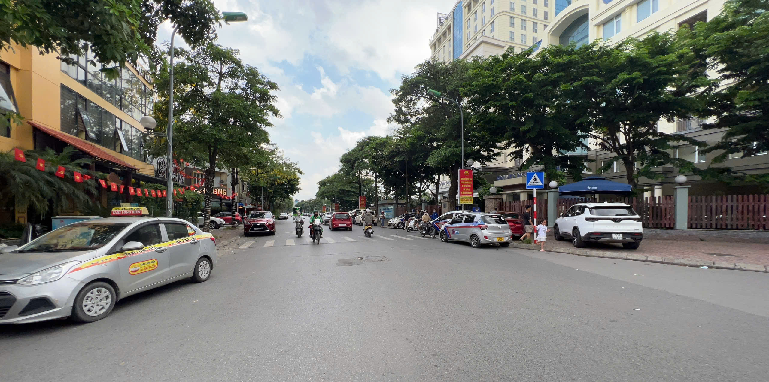 NHÀ MẶT PHỐ HOÀNG NHƯ TIẾP 80M, 4T, MT4M, 2 THOÁNG, NGẬP TRÀN TIỆN ÍCH 5*, DÒNG TIỀN TỐT. - Ảnh 1