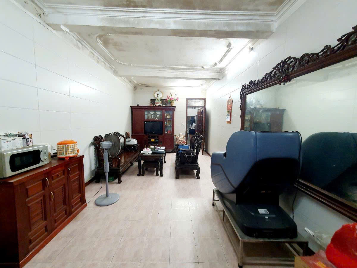HÀO NAM - LÔ GÓC - NGÕ THÔNG - KINH DOANH - ÔTÔ 51m2 3 tầng MT 3.8m Giá 12.8 tỷ - Ảnh chính
