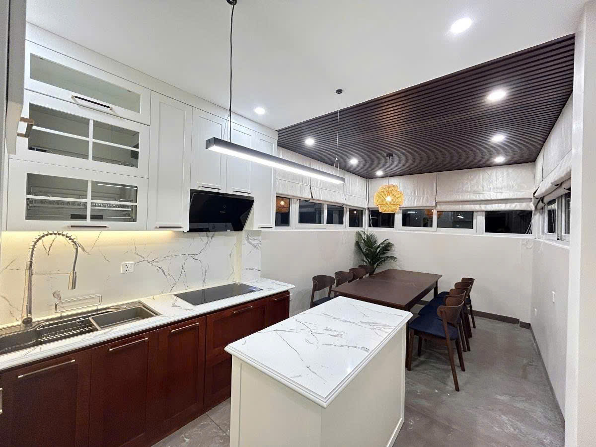 MP Hoa Bằng - Kinh Doanhi - Thang Máy - Gara Ô Tô DT 62m2 7 tầng MT 3.3m Giá 26.5 tỷ - Ảnh chính