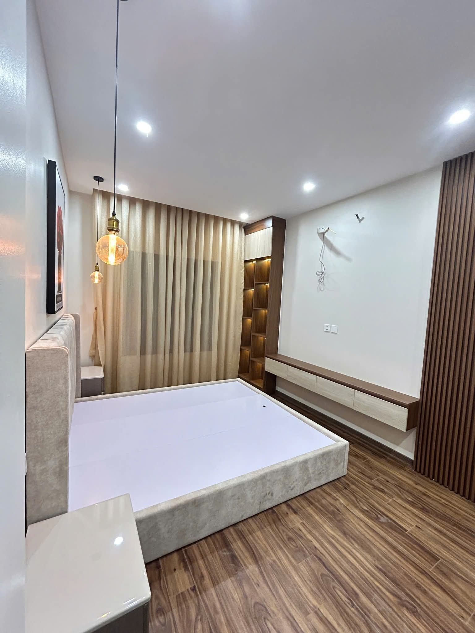 NHÀ MẶT PHỐ HOA BẰNG CẦU GIẤY - PHỐ THÔNG KINH DOANH 7 TẦNG -  DT 62M2 GIÁ 26.5 TỶ - Ảnh 3