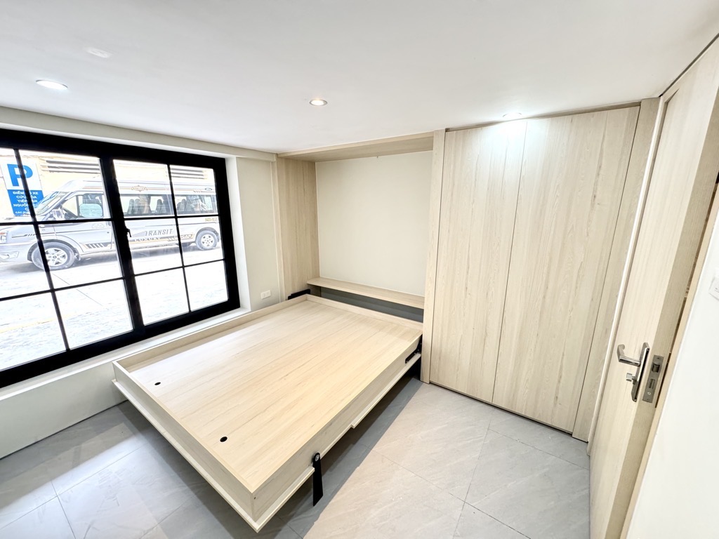 BÁN NHÀ TẬP THỂ TẦNG 1 – LÔ GÓC, 70M2  Ô TÔ ĐỖ CỬA 5.6 TỶ - Ảnh 2