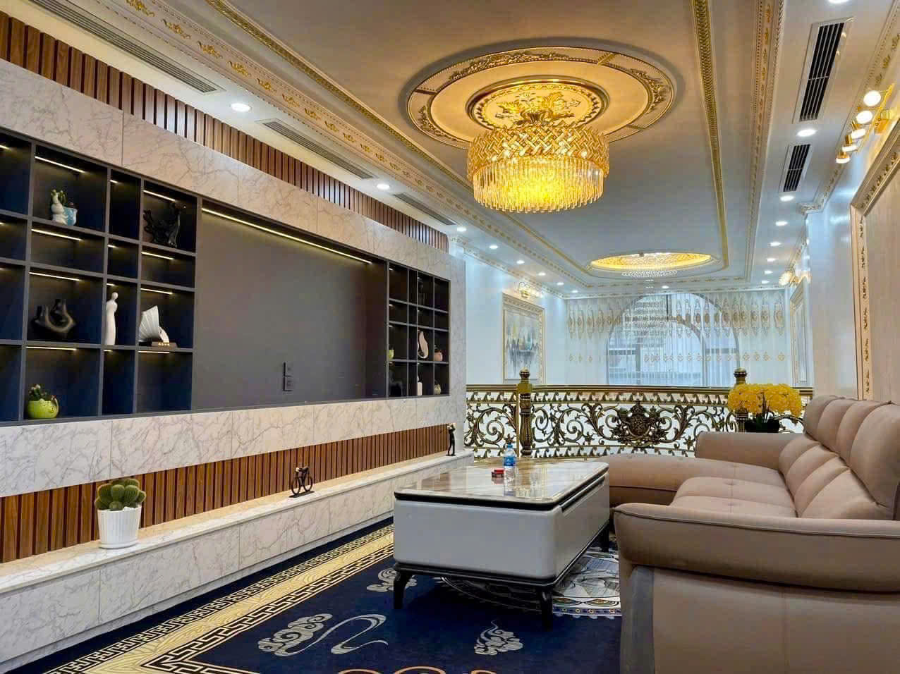 CĂN DUY NHẤT, NHÀ NGUYỄN VĂN CỪ, 65 M² x 7 TẦNG GARA, THANG MÁY, HƠN 15 TỶ - Ảnh 3