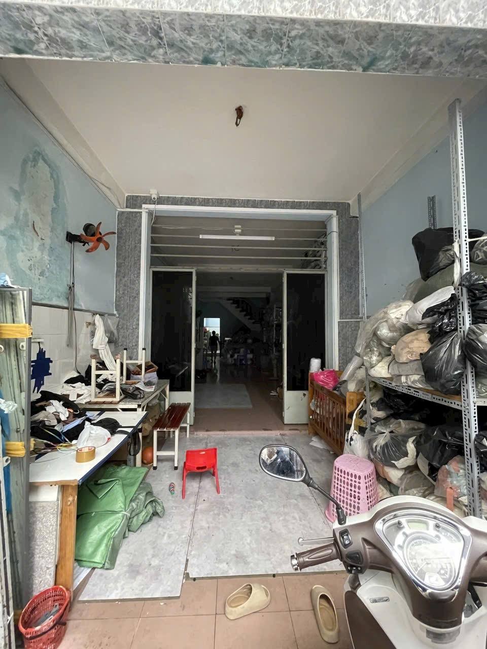 Bán nhà riêng 85m2, Hẻm xe tải 6m Đ. Thoại Ngọc Hầu, Quận Tân Phú - Ảnh 2