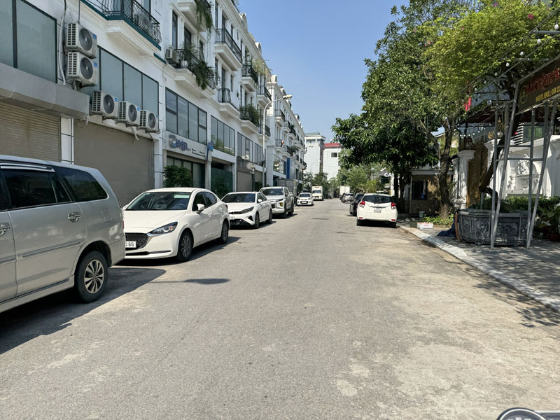 Shophouse Áp Góc Sông Hồng 94,5m2 – Trung Tâm Gia Lâm, Kinh Doanh Sầm Uất, Sổ Đỏ Lâu Dài - Ảnh 2