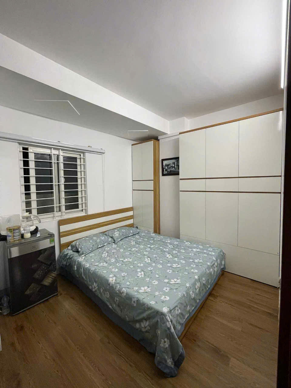 Bán căn hộ CCMN ngõ 1008 Đường Láng, Đống Đa 60m, 2 ngủ full đồ giá 1.730 tỷ - Ảnh 1