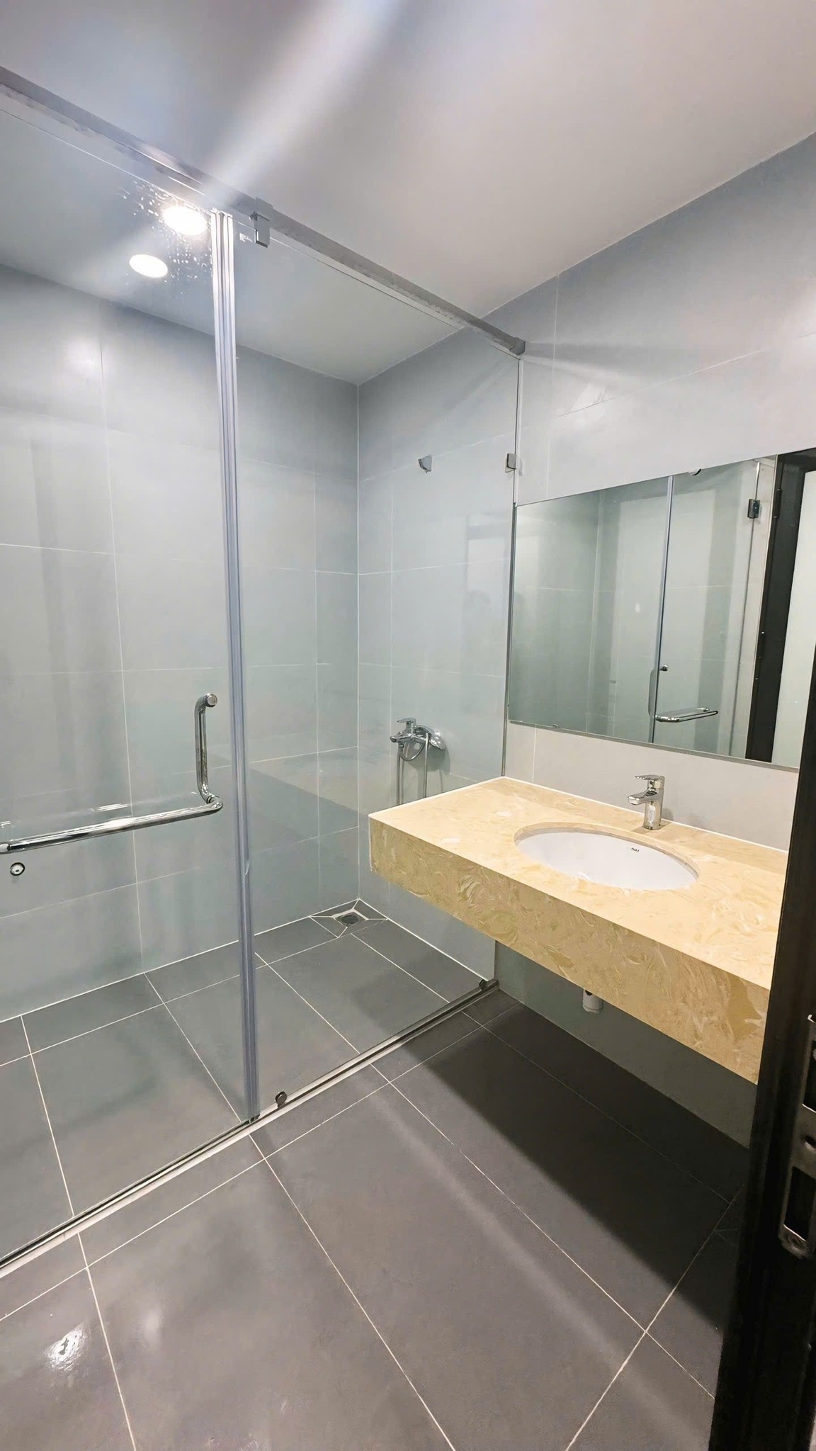 Bán Tòa Building Mặt Phố Tô Vĩnh Diện (Hoàng Văn Thái) 120m/8Tầng/MT 6m 72 Tỷ - Ảnh 2
