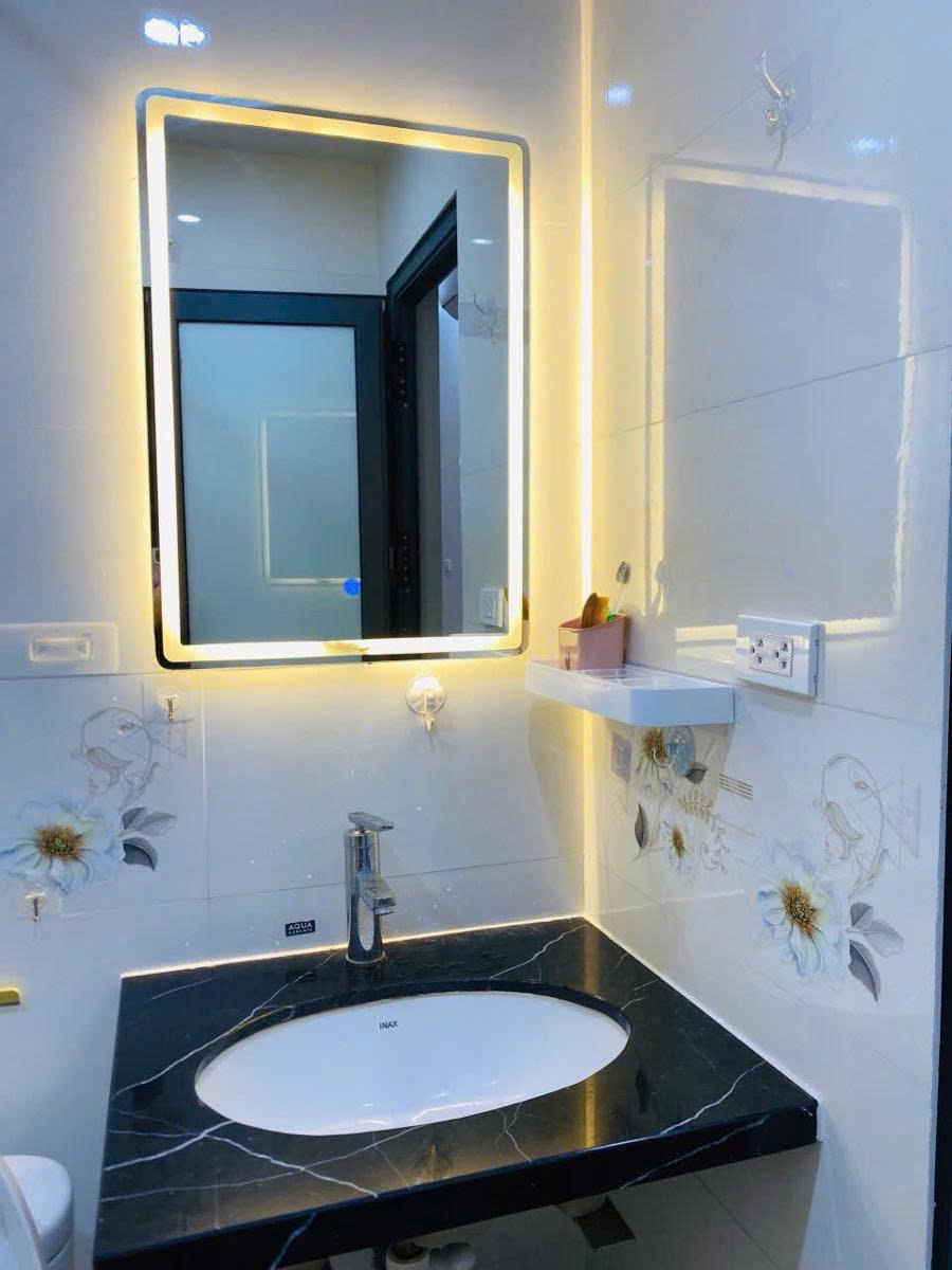 HÀO NAM - 50M RA MẶT PHỐ - TRUNG TÂM ĐỐNG ĐA 35m2 4 tầng mặt tiền 4m Giá 9.55 tỷ - Ảnh 1