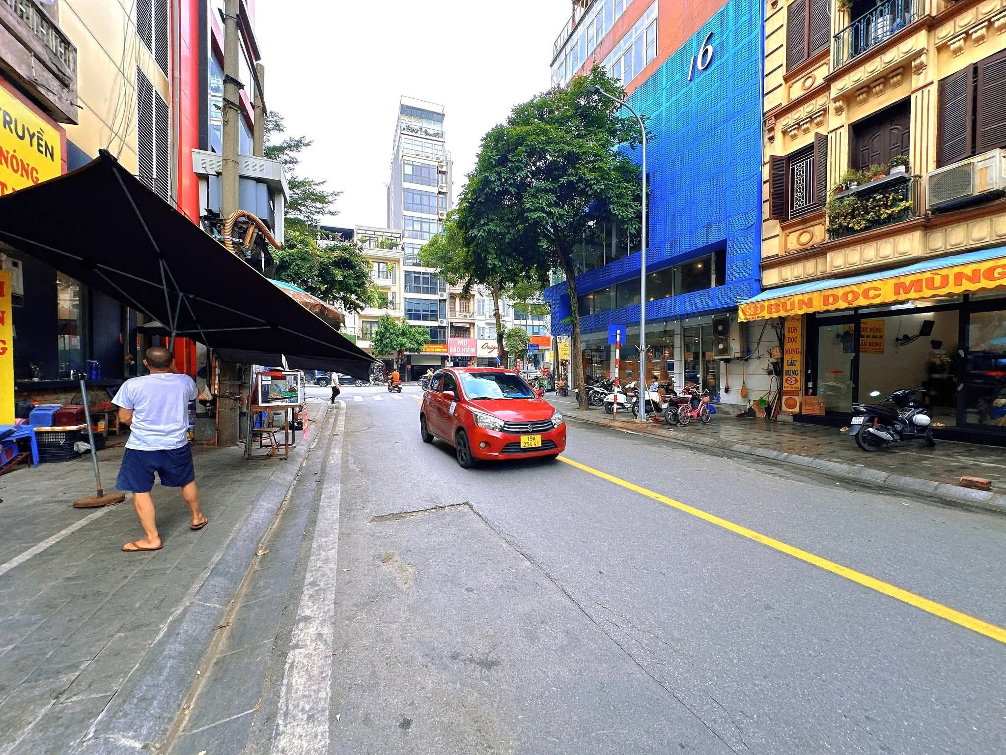 MẶT PHỐ ĐOÀN THỊ ĐIỂM ĐỐNG ĐA, VỊ TRÍ KINH DOANH ĐẮC ĐỊA HIẾM, 9 TẦNG - DT 159M2 GIÁ 110 TỶ - Ảnh chính