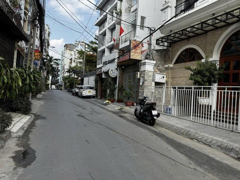 Bán nhà Biệt thự HXH Nguyễn Văn Luông - gần Bà Hom, 12x19m, 2 Tầng - 5PN, 18,5 tỷ - Ảnh chính