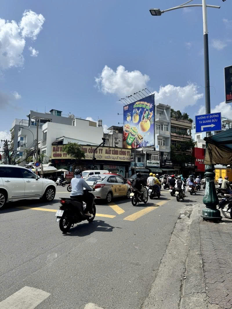 Bán nhà Mặt tiền Dương Bá Trạc - gần khu Trung Sơn, 4,5x17m, 2 Tầng - 2 PN, 15,6 tỷ. - Ảnh chính
