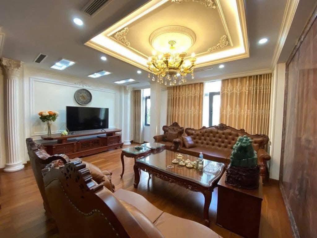 Mặt phố Nghĩa Đô, mặt tiền 5m, kinh doanh đắc địa, vỉa hè rộng, chỉ 30 tỷ - Ảnh 2
