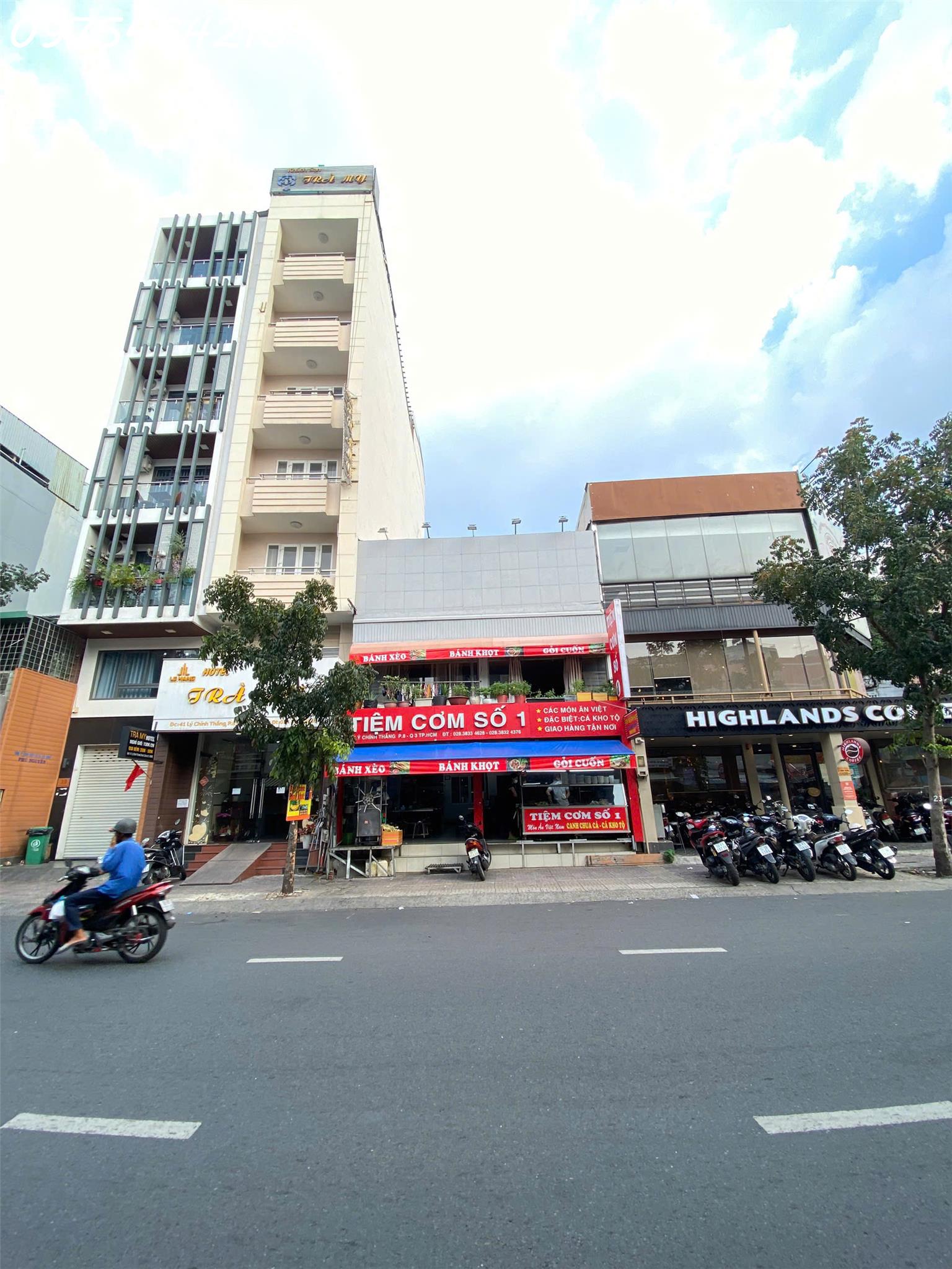Bán nhà mặt tiền  Lý Chính Thắng, Quận 3 – Vị trí siêu đẹp, nở hậu, xây cao tầng - Ảnh chính