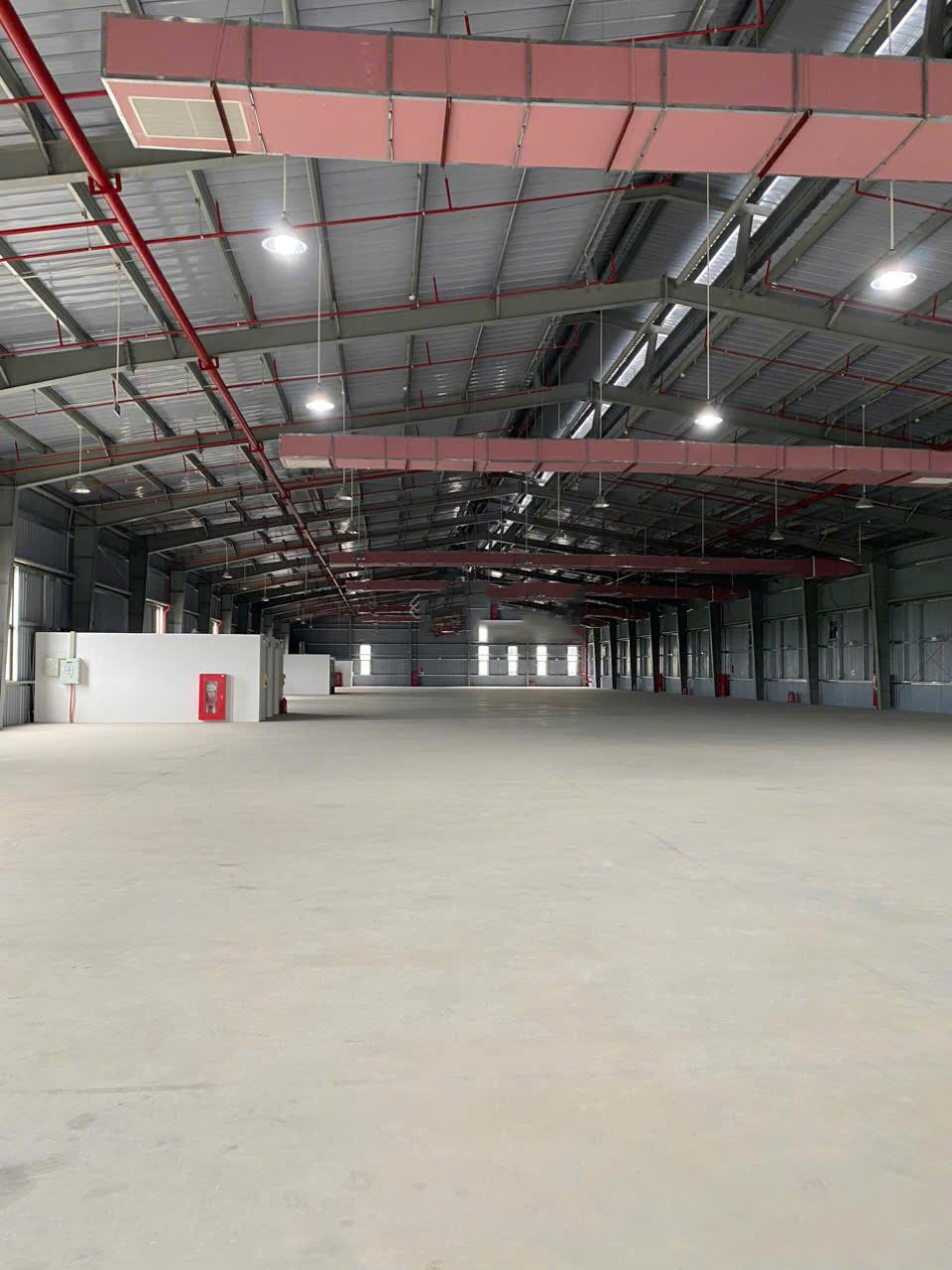 Cho thuê kho xưởng DT 2600m2 tại Lệ Chi Gia Lâm Hà Nội xây hai tầng - Ảnh 1