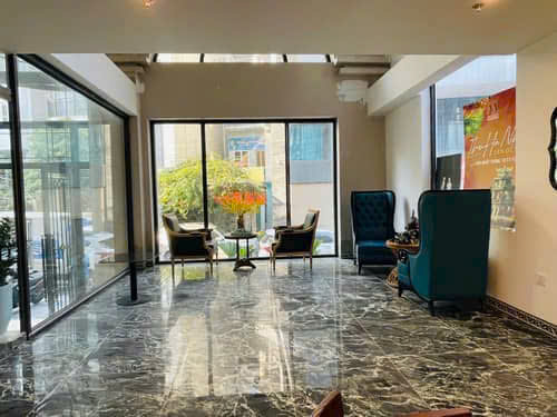 Khách sạn 4 sao ,Ba Đình ,280m2,9T,300 tỷ,lô góc 4 thoáng, nội thất chuẩn quốc tế - Ảnh 1