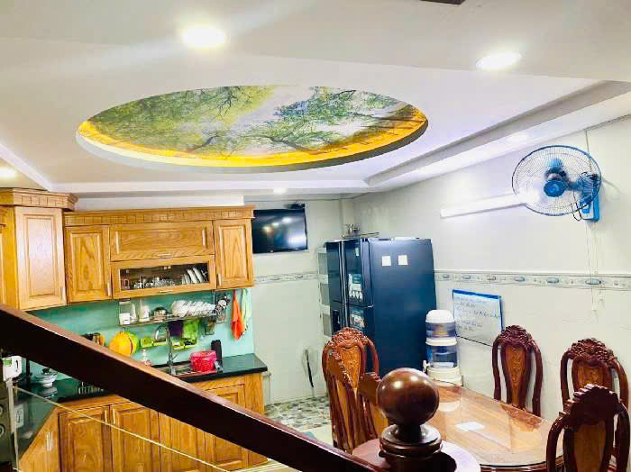 Bán nhà khu đồng bộ gần Emart Phan Huy Ích, 5 phòng ngủ, hẻm 5m, chỉ 6 tỷ nhỉnh - Ảnh 4
