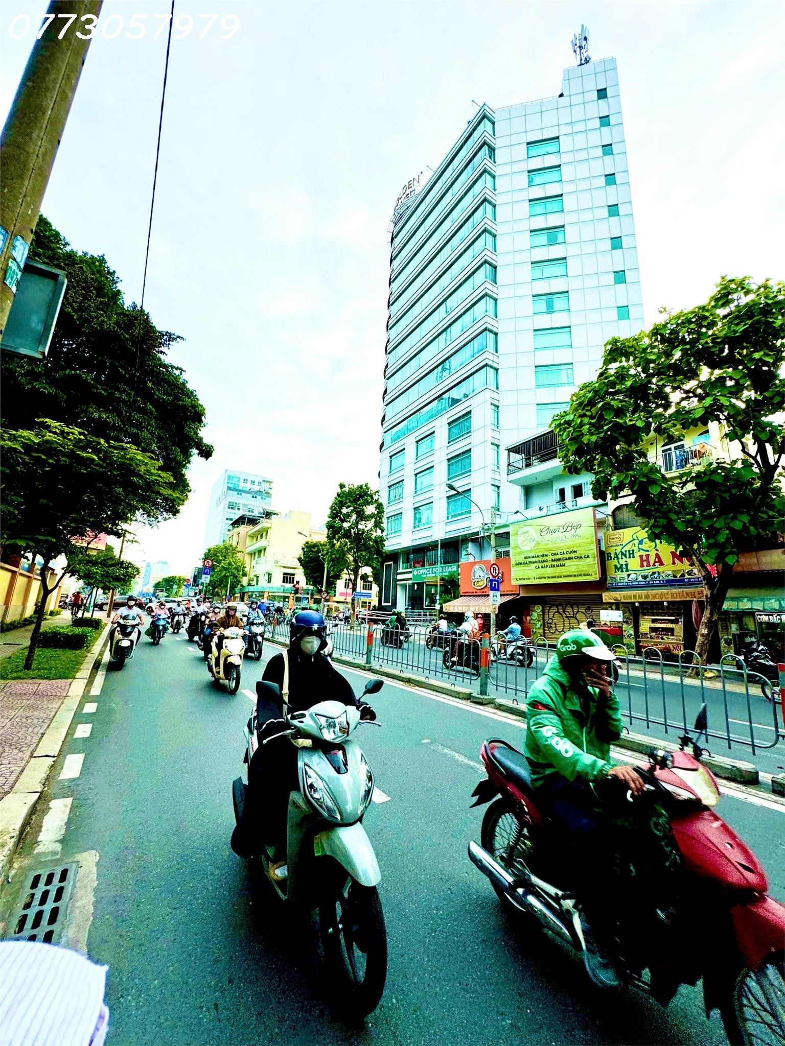 BÁN TÒA NHÀ VĂN PHÒNG MẶT TIỀN NGUYỄN THỊ MINH KHAI Q1 - Ảnh chính