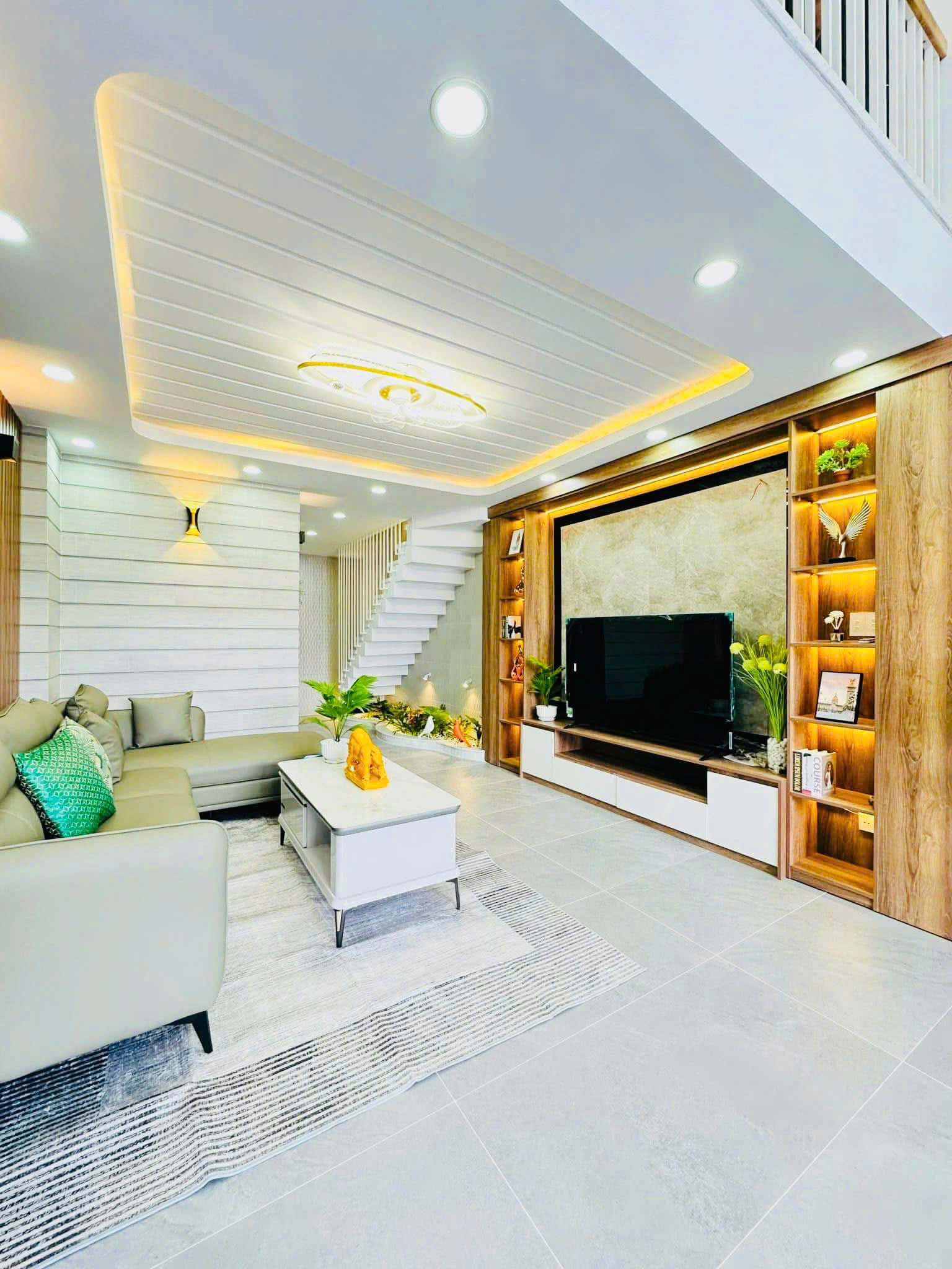 Bán nhà 6 tầng có thang máy, khu đồng bộ đẹp gần bờ kè Tham Lương, Gò Vấp, giá chỉ 8 tỷ nhỉnh - Ảnh 4