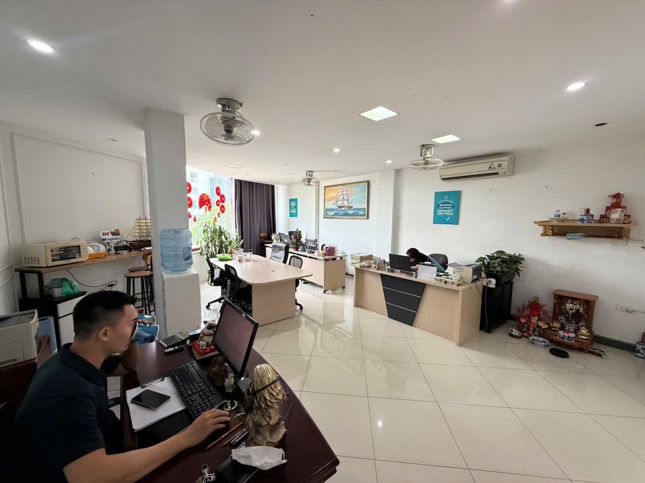 Cho thuê MBKD MP Nguyễn Hoàng - Mỹ Đình 110m, MT 6M giá 14tr, gửi xe và phí DV miễn phí - Ảnh 1