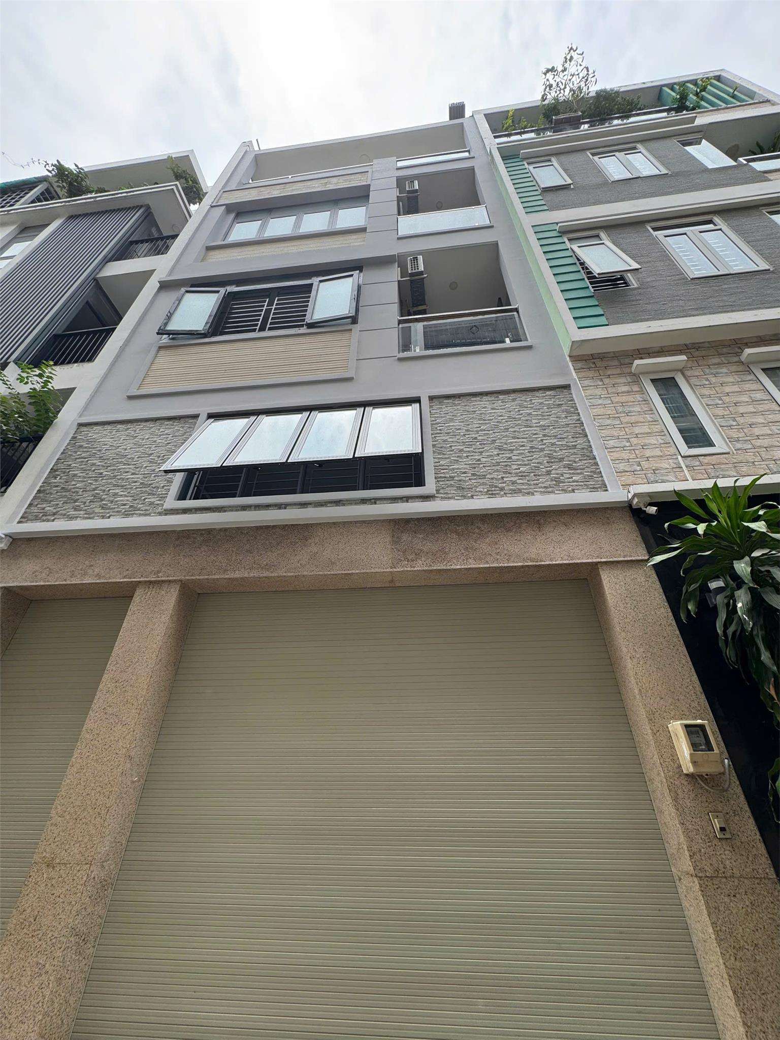 **Bán nhà HXH Cộng Hòa** phường 13, quận Tân Bình (5*12) 9 tỷ - Ảnh chính