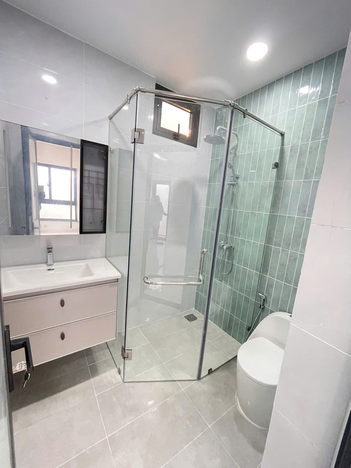 SIÊU PHẨM GIÁP Q11 - HẺM XE TẢI - 100M2 - 3 TẦNG 3PN 3WC - CHỈ 10.8 TỶ - Ảnh 1