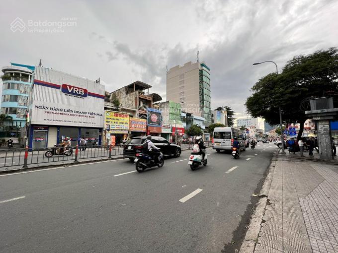 Nhà 2MT trước sau 4x20m, vuông vức Nguyễn Gia Trí ( D2 ), Bình Thạnh, hầm - trệt - 4L. Giá : 26 tỷ - Ảnh chính