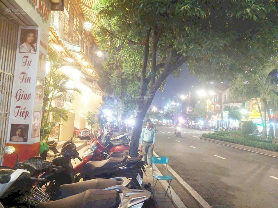 Bán nhà mặt phố tại Đường D5, Phường 25, Bình Thạnh, Hồ Chí Minh, 21 tỷ, 80 m2 - Ảnh chính