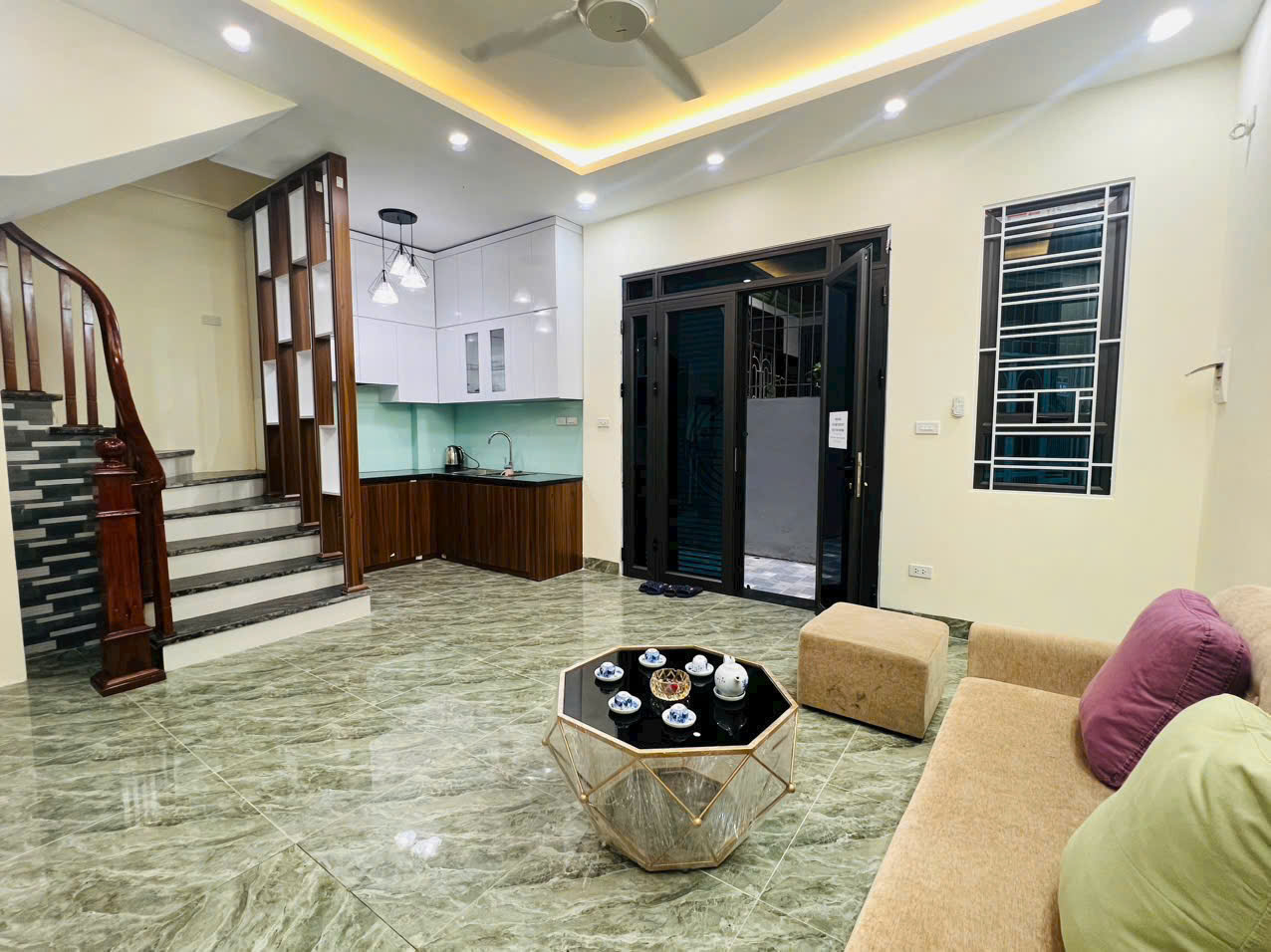 Cho thuê nhà nguyên căn 5 tầng tại ngõ 193 Nam Dư, Lĩnh Nam, Hoàng Mai ( Miễn QC ) - Ảnh 1
