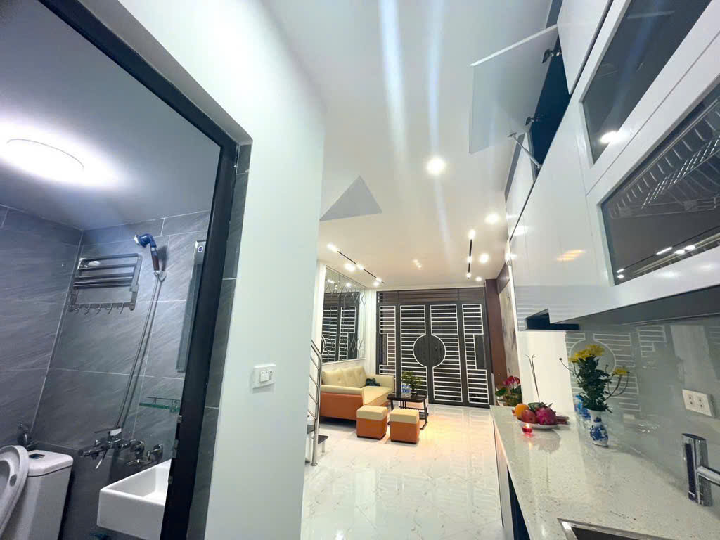 NHÀ CHÍNH CHỦ - GIÁ TỐT - Vị Trí Đẹp Tại Khương Trung, Thanh Xuân, HN - Ảnh 2