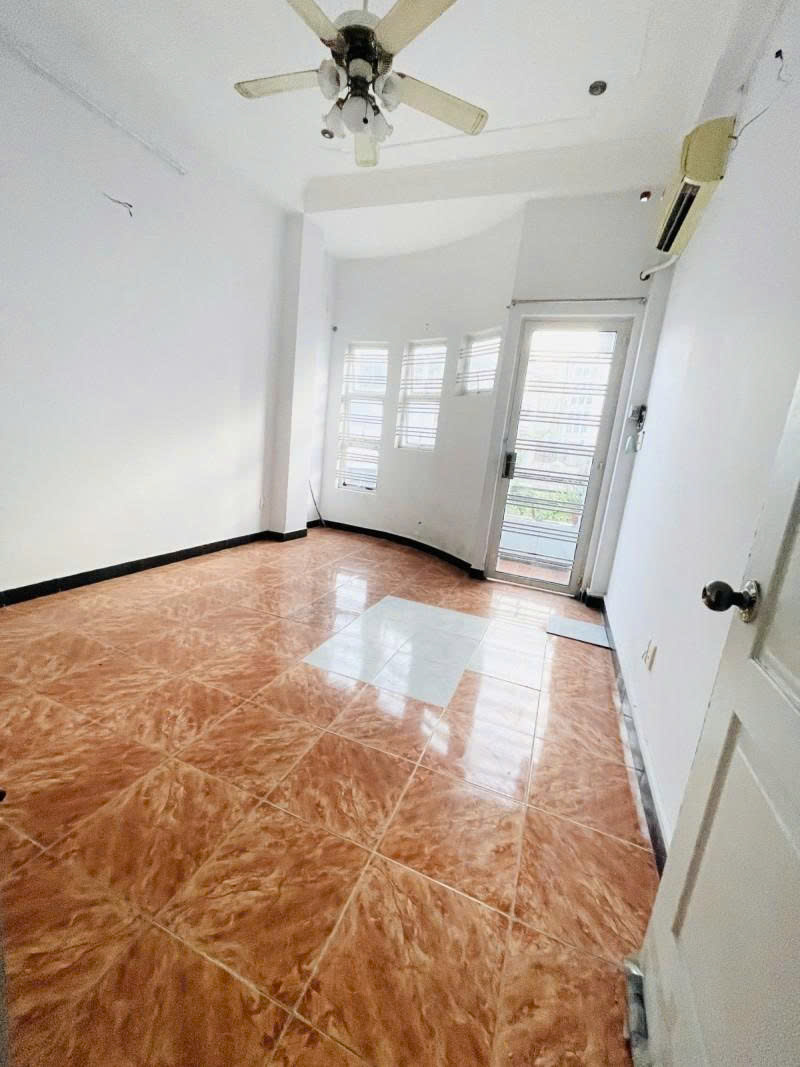 Bán nhà mặt tiền Út Tịch - gần Hoàng Văn Thụ - Hoàng Việt,  3.6x12.5m, 4T - 4PN, 10,9 tỷ - Ảnh 1