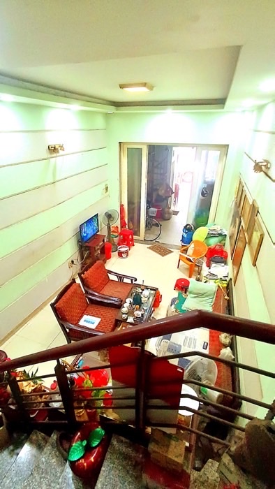 CHỦ THIỆN CHÍ BÁN CĂN MẶT TIỀN ĐƯỜNG XÓM CHIẾU- KẾ BÊN TRƯỜNG NGUYỄN TRẢI GẦN CHỢ - VÀI BƯỚC RA - Ảnh 2
