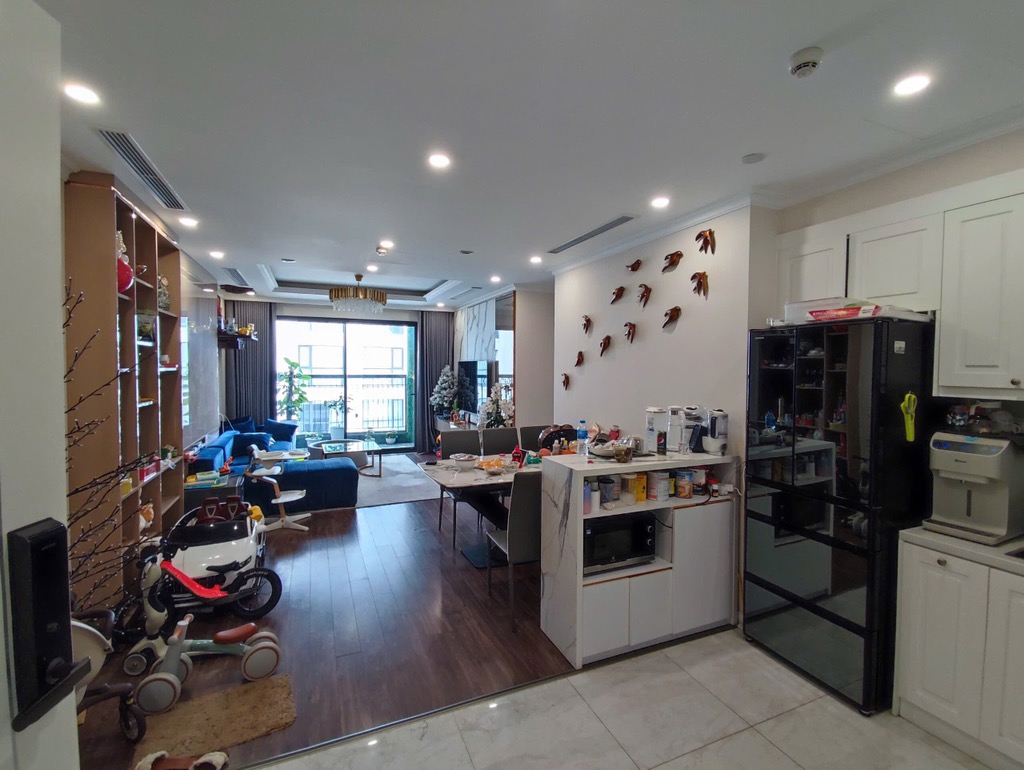 (Tin thật 100%) CH lô góc 100m2 x 3PN tại R3 Sunshine Riverside - Nội thất 600 triệu - BC Đông Bắc - Ảnh chính