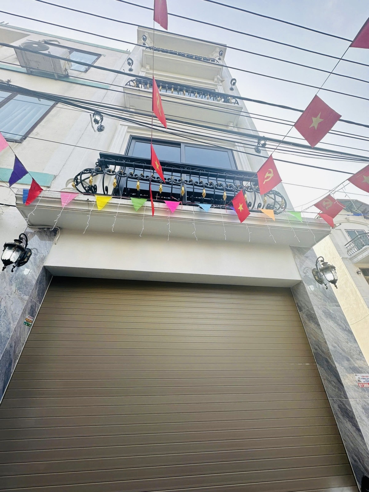Bán nhà Kim Chung Hoài Đức -39m2 Nhà xây Mới đẹp lung linh giá chỉ 5 tỷ - Ảnh chính