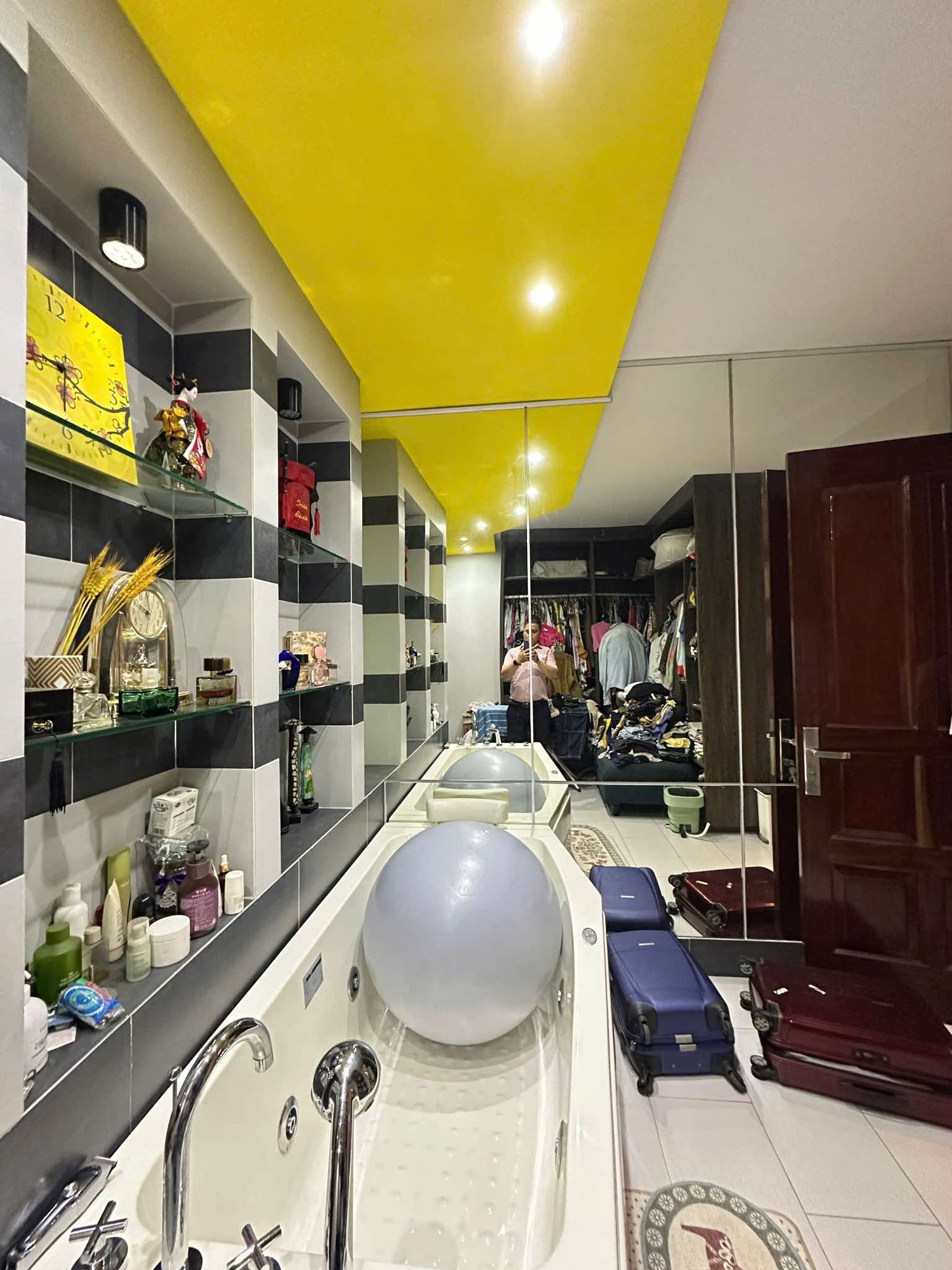 Bán gấp nhà đẹp- khu D - Võ Oanh - HXH tránh - 50m2 ( 4.1 X12 m ) - 5 tầng -7PN - PL chuẩn - Ảnh 2