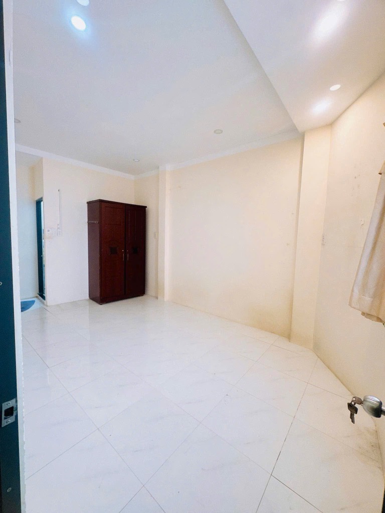 HOT, KẸT TIỀN BÁN GẤP NHÀ ĐẸP HƯNG PHÚ [P10 Q8] DT 37M2 (6 X 7M) 2T, 3PN, 3WC CHỈ 4.15 TỶ - Ảnh 3