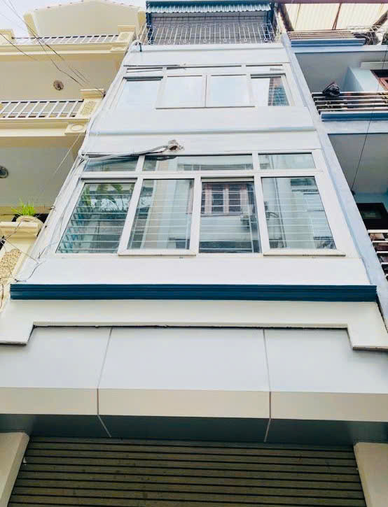 KẾ BÊN ROYAL CITY– VỈA HÈ, Ô TÔ TRÁNH – KINH DOANH ĐỈNH<br>SỔ VUÔNG – GIÁ CHỈ 8.1 TỶ - Ảnh 1