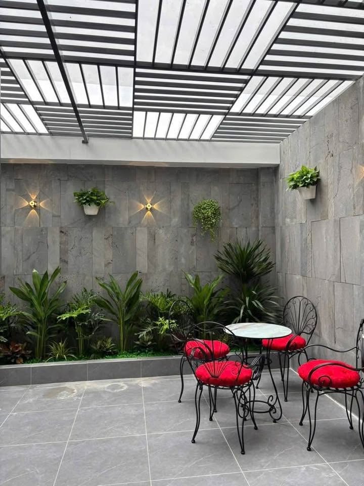Nhà Đặng Thùy Trâm - khu p lô - 138m2 - 5 tầng - 7 PN - đường 12m - phù hợp mở công ty - CHDV - Ảnh 1