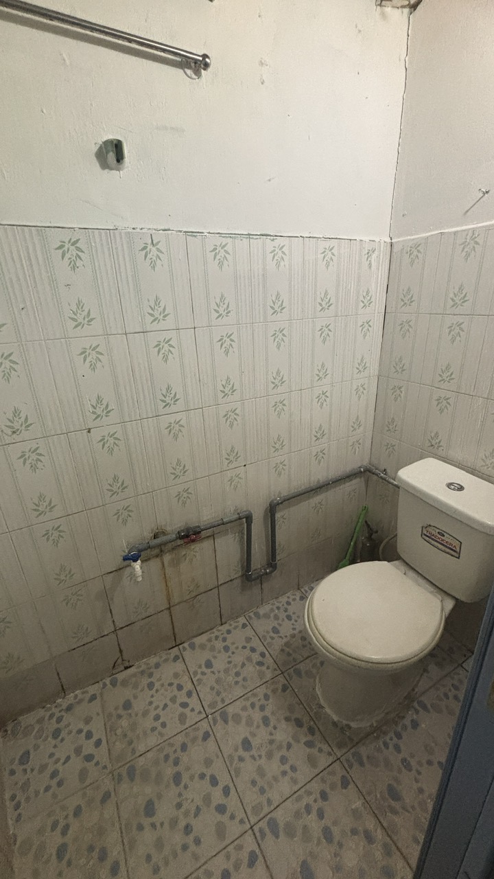 CHO THUÊ NHÀ MẶT TIỀN HẺM 1237 HOÀNG SA – HẺM RỘNG HAI Ô TÔ TRÁNH NHAU - Ảnh 2