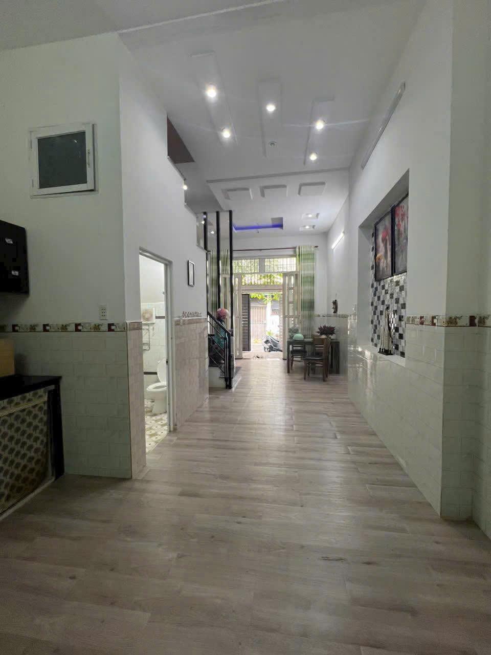 --Bán nhà hẻm 730 Lạc Long Quân, phường 9 Tân Bình (4x10), 6 tỷ - Ảnh 1