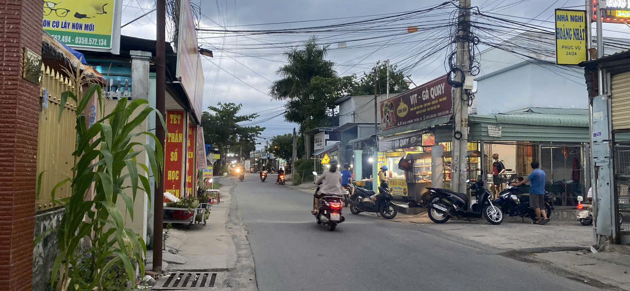 Bán nhà MT đang cho thuê kinh doanh Cafe đường ĐX 031, p. Phú Mỹ, TP. thủ dầu Một, Bình Dương - Ảnh 2