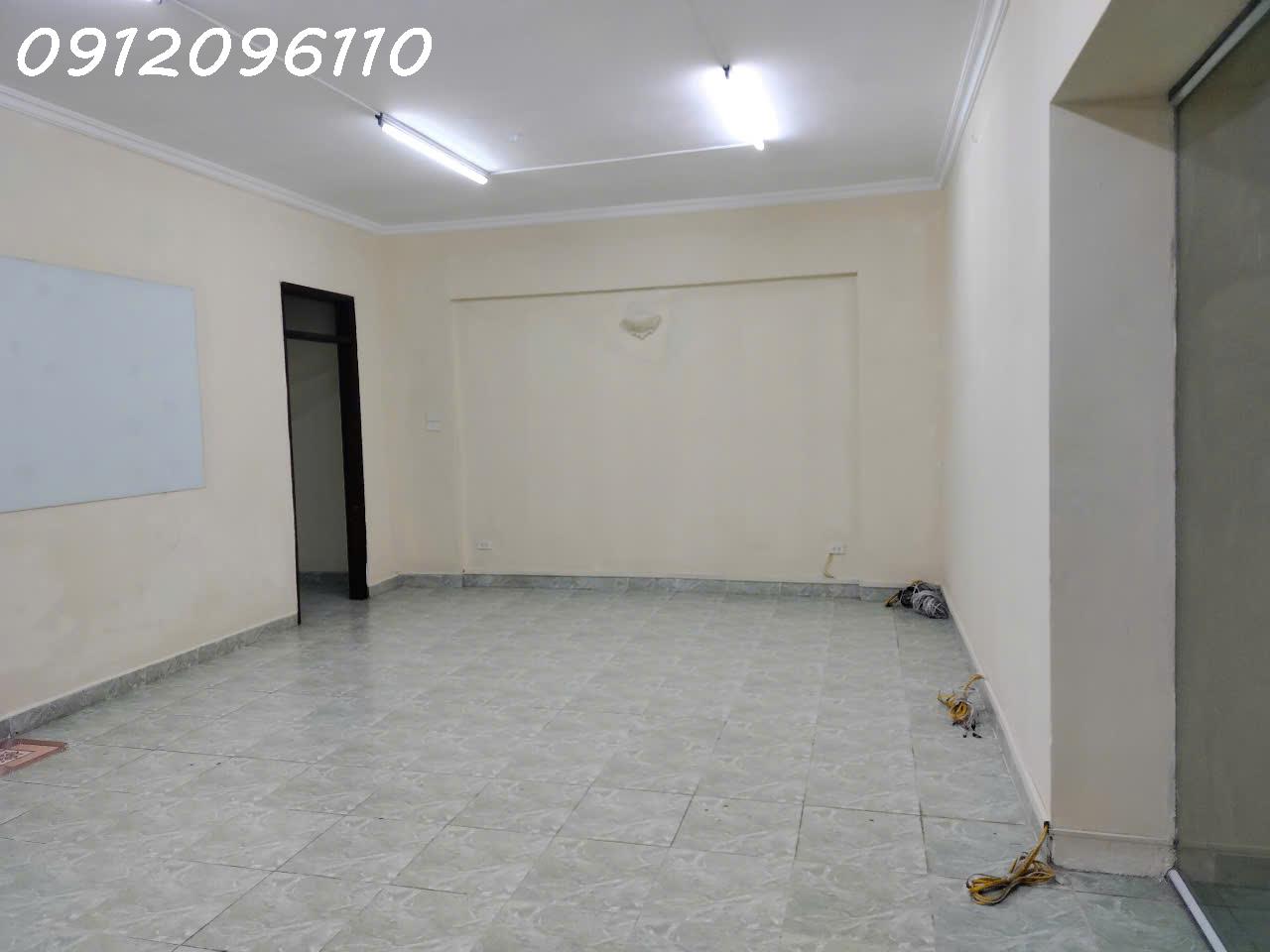 Cho thuê chung cư DT 130m2, 2PN, 2WC tại Trung Hòa Nhân Chính, giá 17 tr/tháng - Ảnh chính