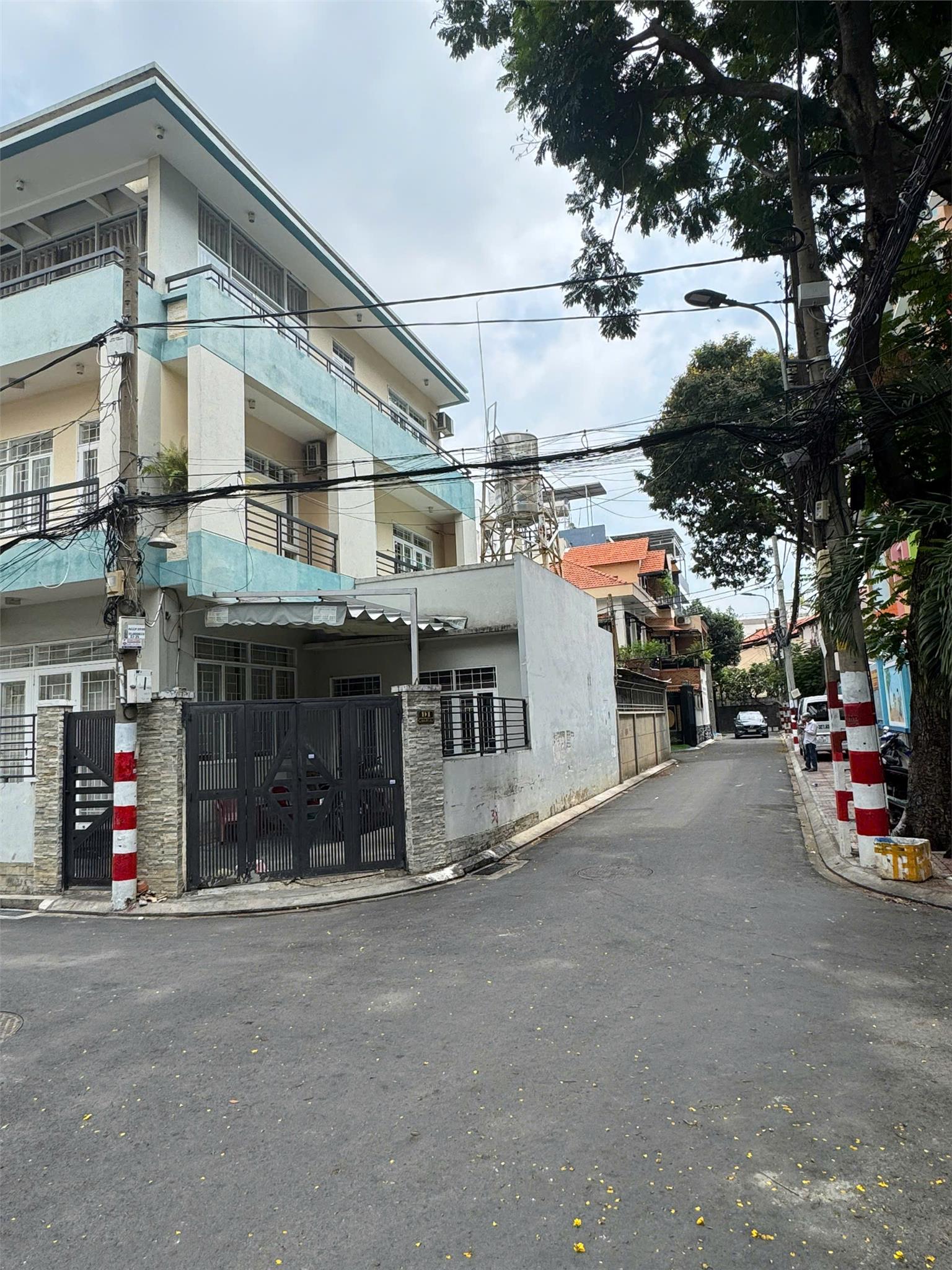 **Bán nhà hẻm 766 Cách Mạng Tháng 8** phường 7, Tân Bình (42m2) - Ảnh chính