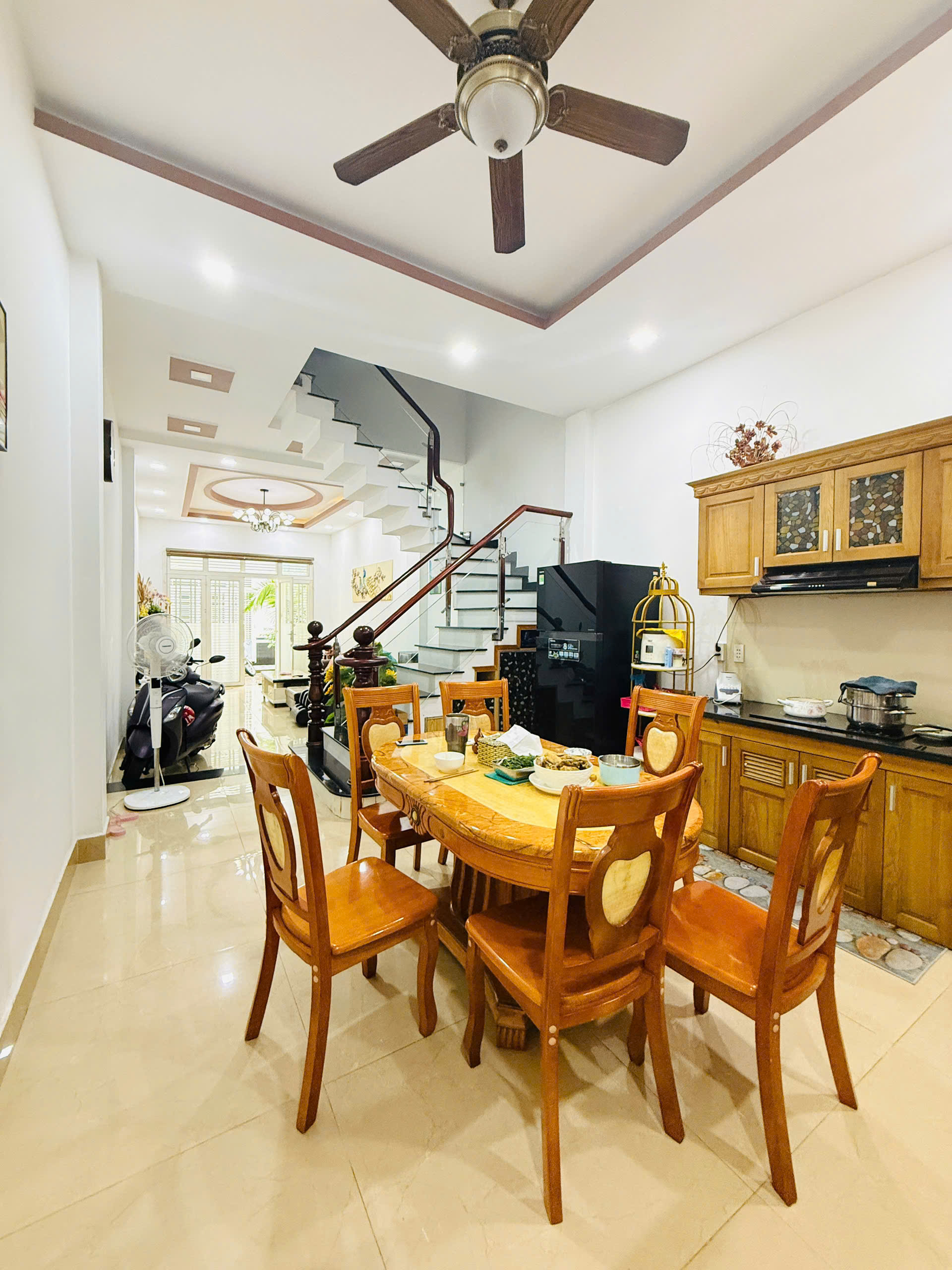 Vị trí đắc địa – Chỉ hơn 6 tỷ – Nhà đẹp 4 tầng – 4PN - 5WC - DT: 60m2 ( 4x15m ) - Hẻm Xe Hơi - Ảnh 2