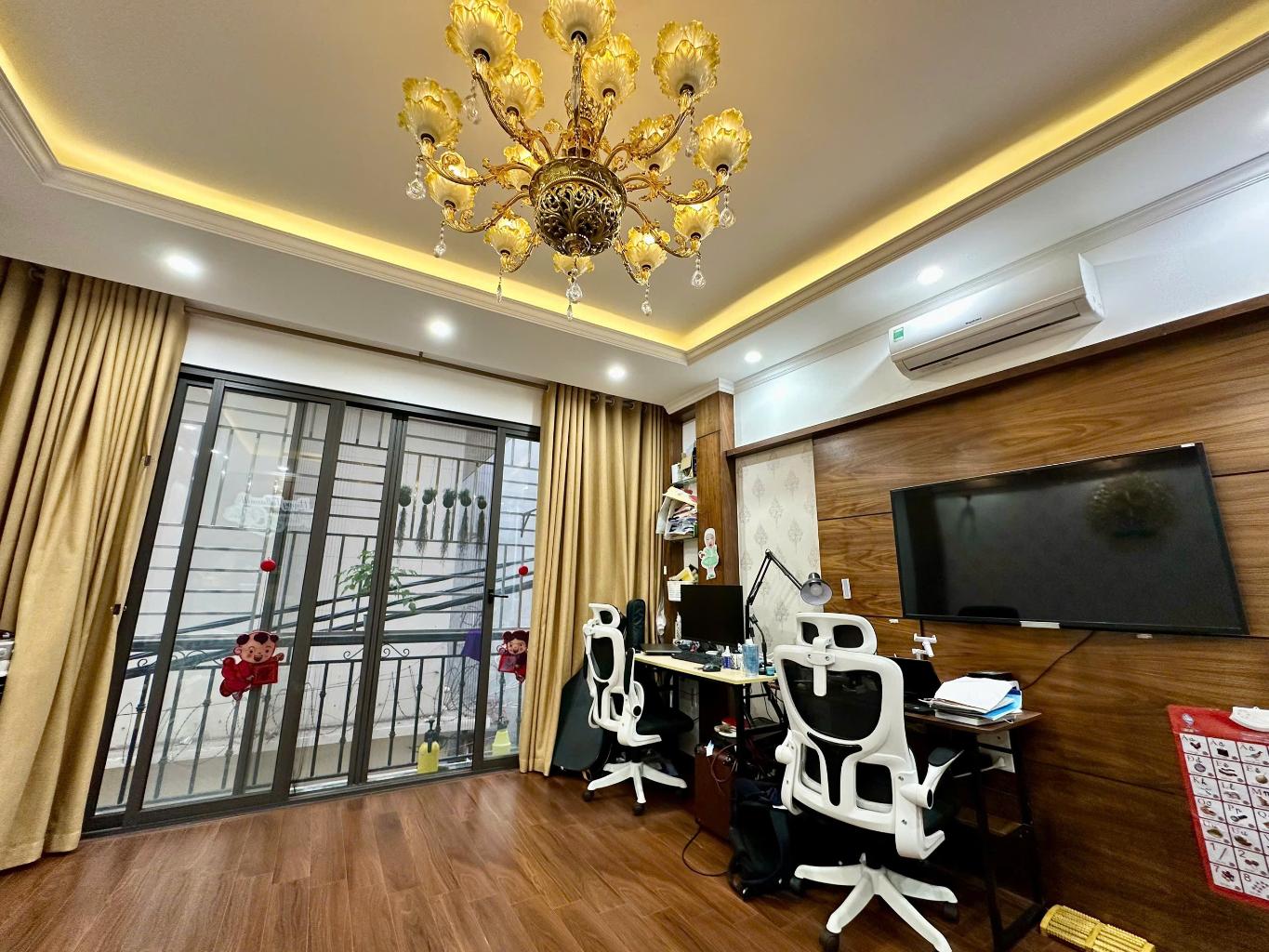 Bán nhà TT Ba Đình, ô tô vào nhà, ở kết hợp KD, chỉ 21 tỷ - Ảnh 1
