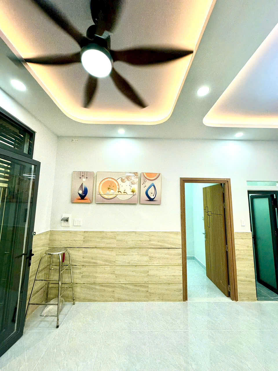 Nhà 1 lầu đúc 3 phòng ngủ Nguyễn Duy P12Q8 - Ảnh 2