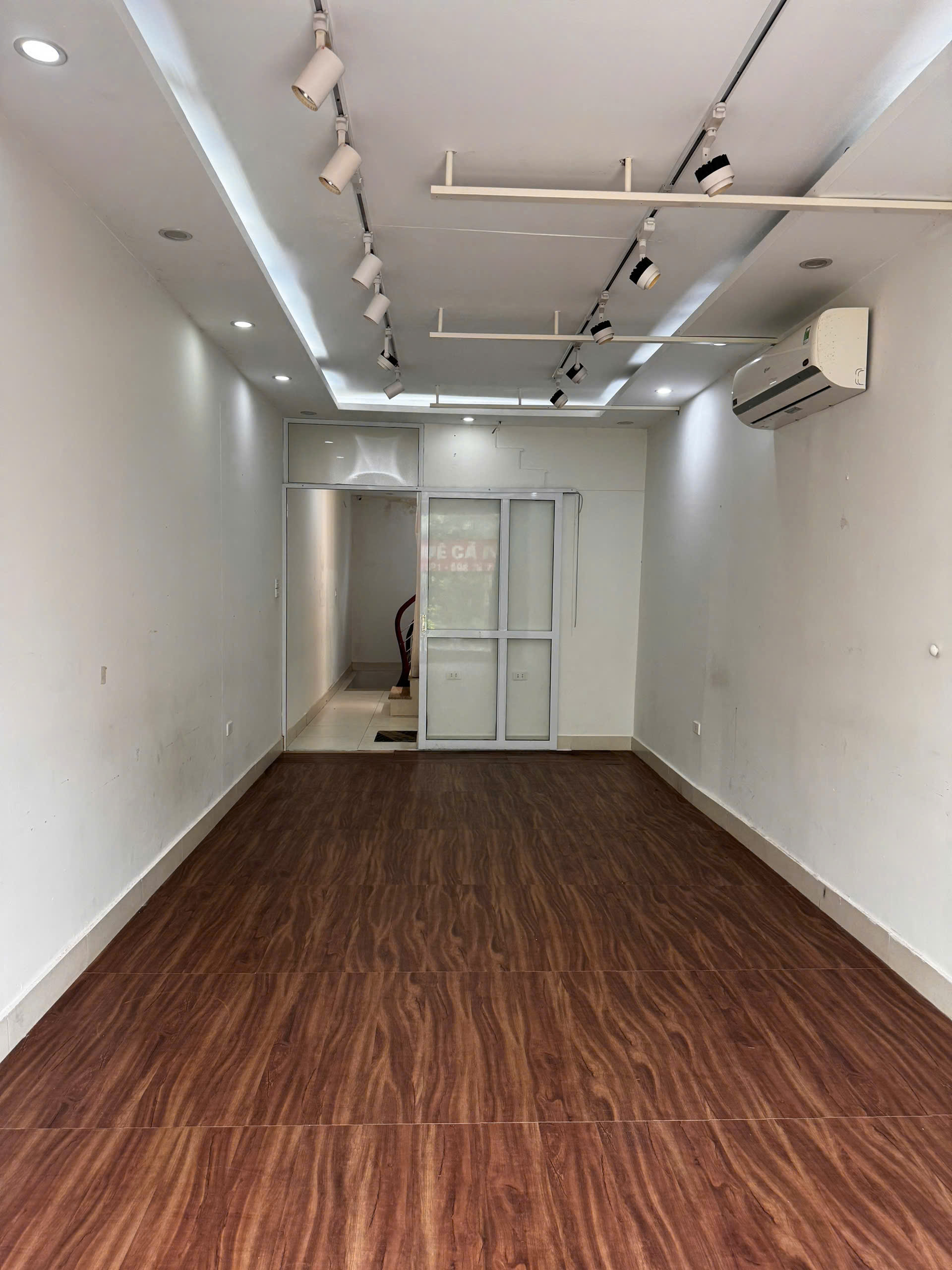 Chính chủ cho thuê cả nhà mặt phố số 354 Thái Hà (nhà treo biển The Alley). - Ảnh chính